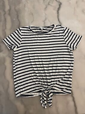 Green Envelope Striped Knot Front Tee - White & Navy